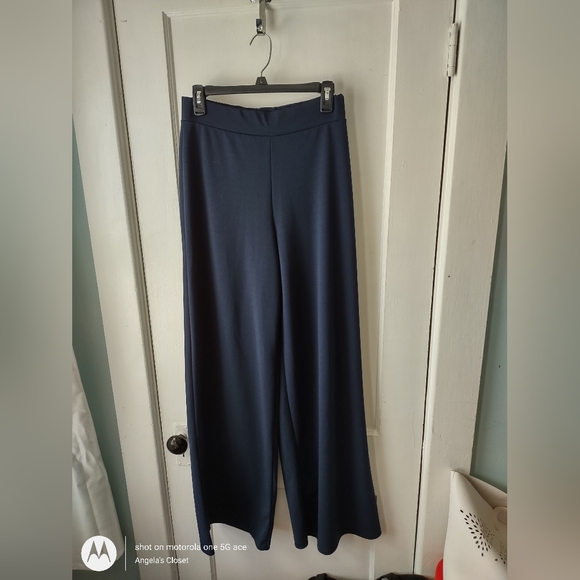 Boohoo Pull on Dress Pants. Like New - Picture 2 of 3